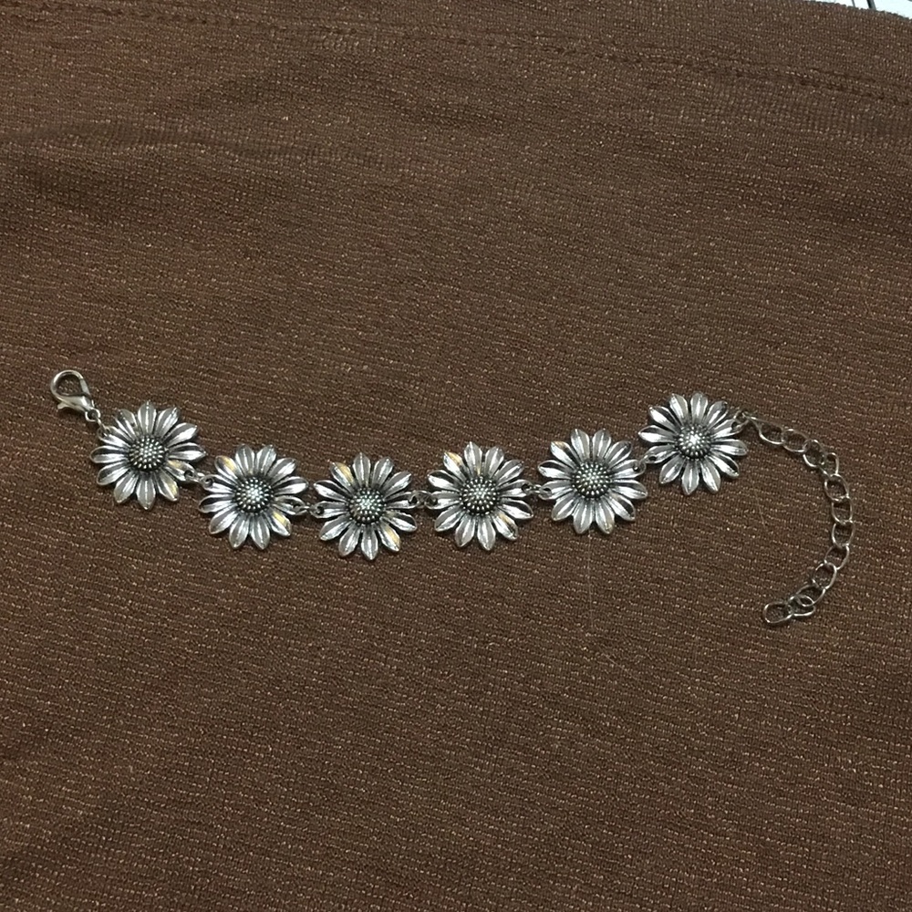 Silver Sunflower Adjustable Bracelet